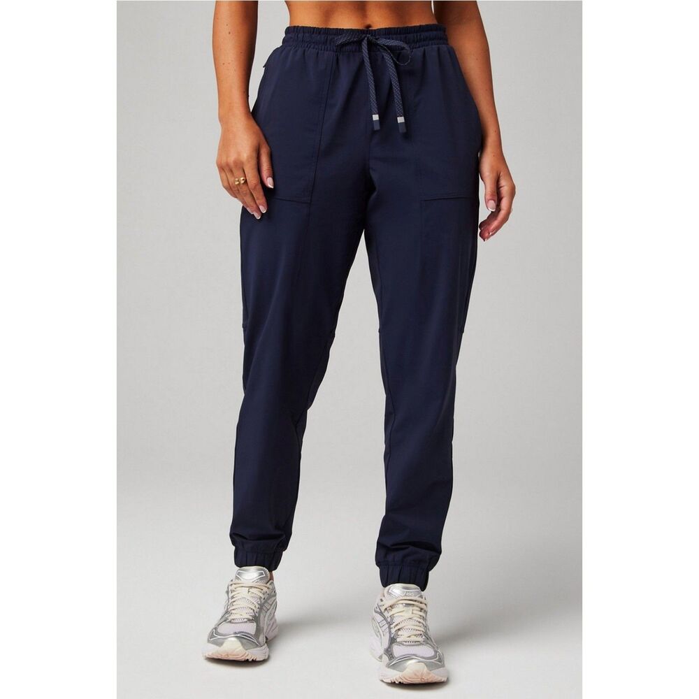 Fabletics Jogger Large Short 25 inseam Navy Blue New